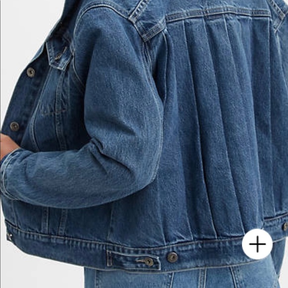 Levi Strauss & Co Off The Shoulder Trucker Denim Jacket 847550000 - Picture 5 of 13